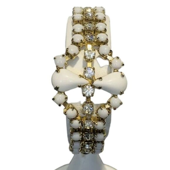 Vintage White Faceted Prong Beaded Shimmer Rhinestone Gold Tone Bracelet 7.5 - Picture 4 of 9